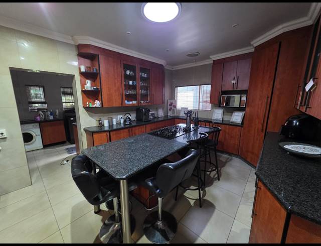 3 BEDROOM HOUSE TO LET IN VAALPARK